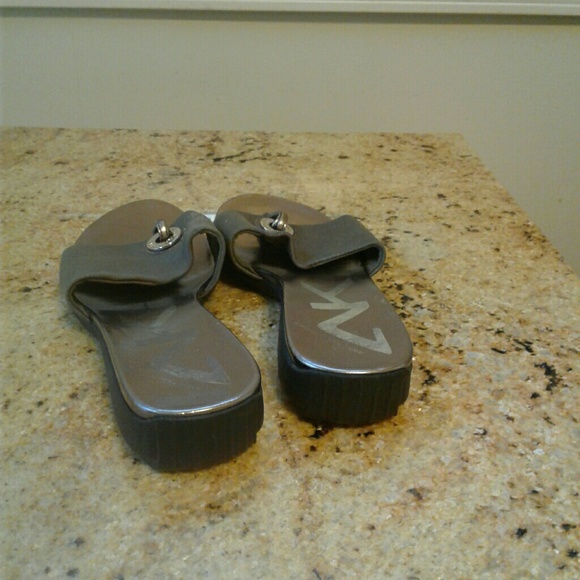 Sandals - Picture 6 of 8